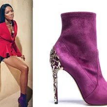 Новинка; Модные ботильоны с острым носком; высококачественные замшевые ботинки на тонком каблуке; металлические украшения; женские ботинки