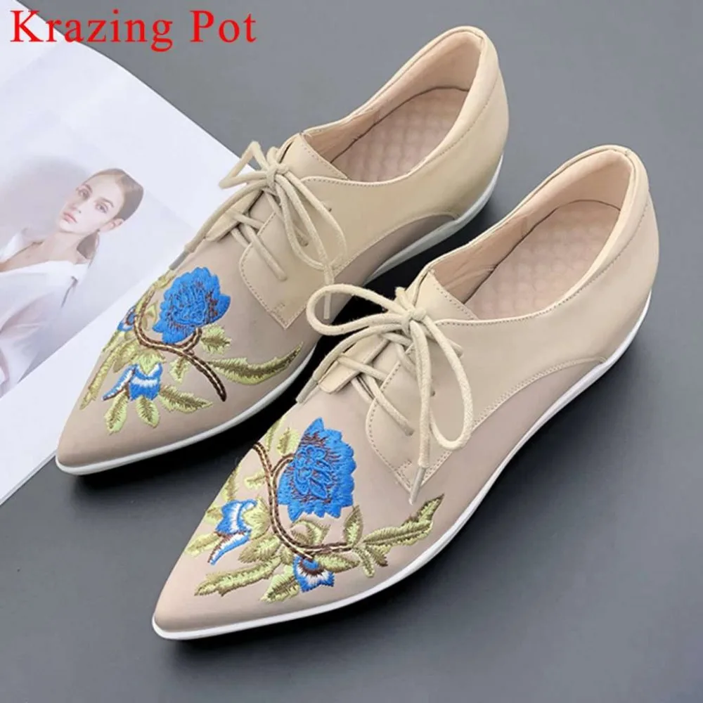 

Chinese embroidery beauty flowers oxford pointed toe lace up increased med heels satin mixed colors woman vulcanized shoes L21