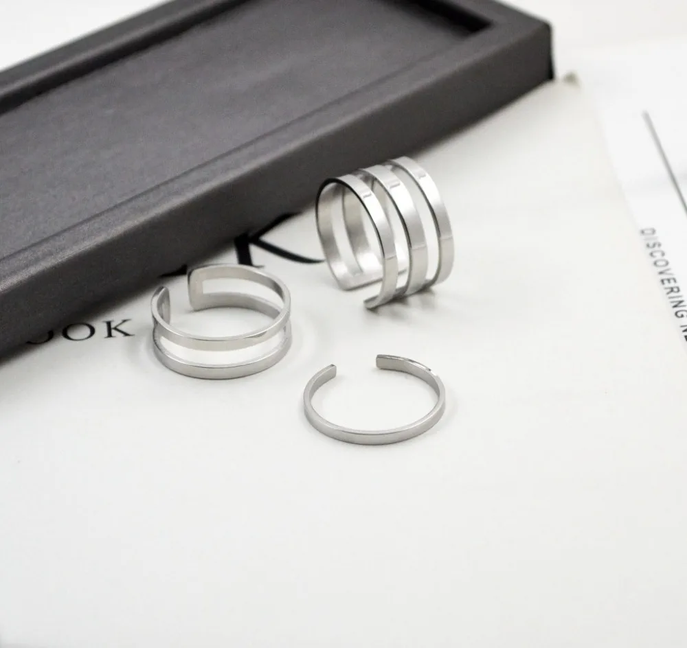 

Bilincolor silver color stainless steel fashion simple open ring for women