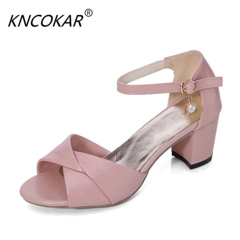 

2017 Summer new word buckle Roman thick with bowknot is wrapped with high heel sandals with leisure fish mouth shoes