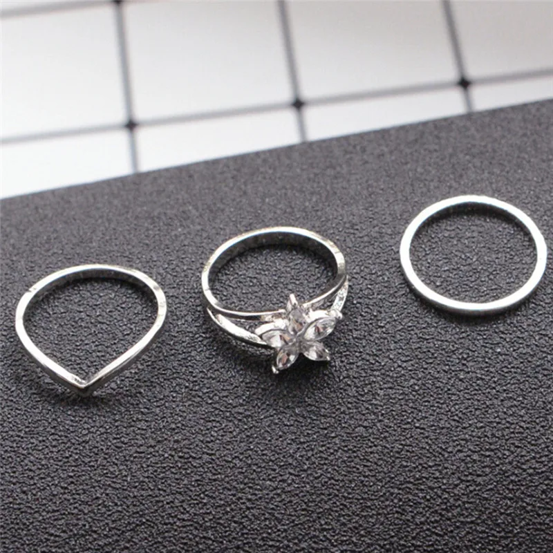 3Pcs/set Retro Bohemia Style Foot Rings Female Carved Flower Tibetan Silver Toe Rings Open Cuff Boho Beach Jewelry