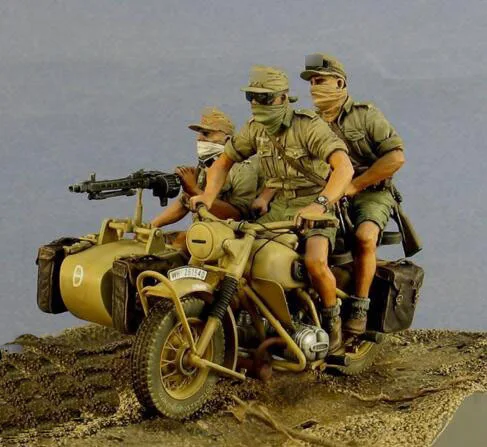 1/35 смолы фигурки мотоцикл солдат 3 шт./компл.(без автомобиля, без основания