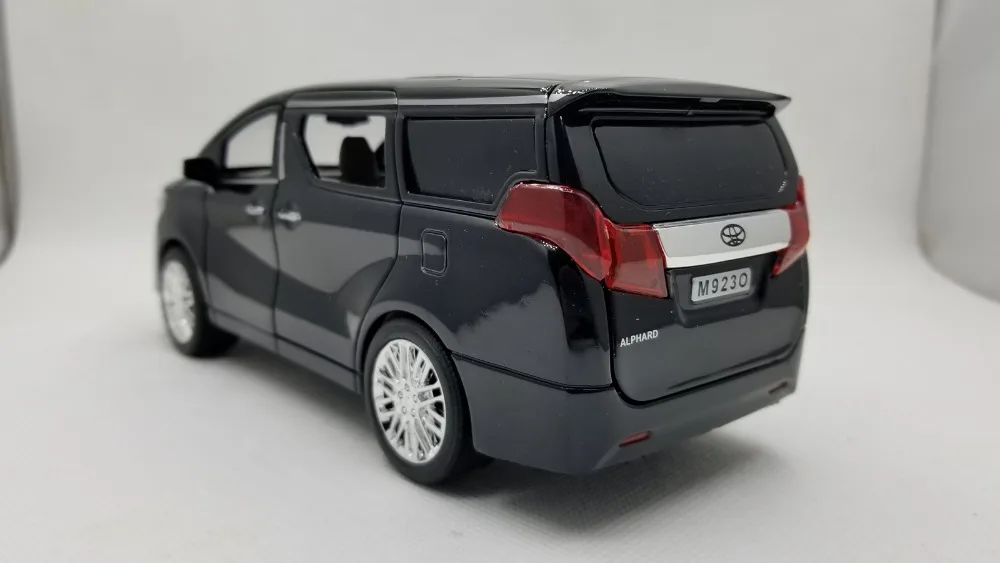 1:24 литая под давлением модель для Toyota Alphard VELLFIRE черный MPV откатная Музыка флэш-светильник сплав игрушка миниатюрная коллекция подарки