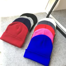 Зимняя мужская цветная вязаная шапочка из хлопка, однотонная Повседневная Лыжная вязаная шапка Skullies Bone Gorros, женские шапки