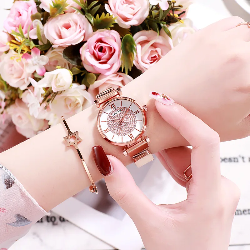 

2019 Hot Sale Women Bracelet Watches Fashion Luxury Magnetic Buckle Stainless Steel Strap Luminous Dial Starry Sky Quartz Watch
