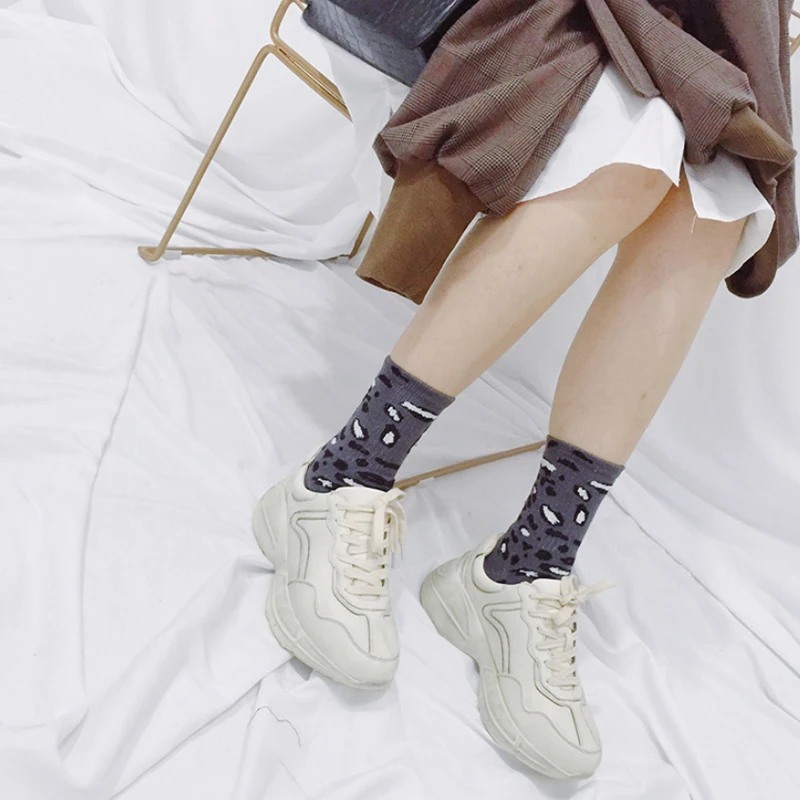 Осенние и зимние Модные леопардовые носки повседневные Харадзюку творческая личность ретро теплые женские носки хлопковые аксессуары