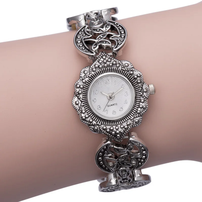 

Vintage Women Quartz Watch Sunflower Dial Retro Bracelet Watches Sport Alloy Strap Wristwatch Gifts LL@17