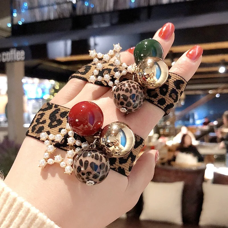 

Hair Rope Pearl five-pointed Star Ball Leopard Hair Ring Personality Wild Knot Knot Wide Rubber Band Hair Ring Jewelry G0329