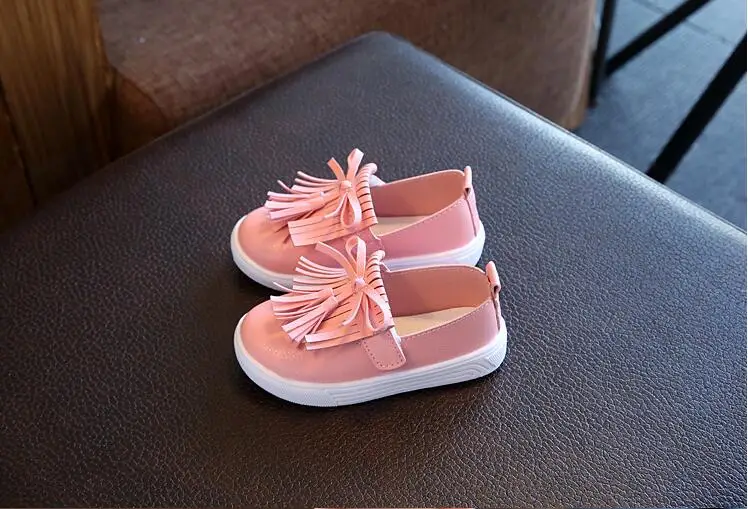 Kkabbyii детские туфли принцессы обувь, девичья кожаная обувь с кисточками "Принцесса" Туфли без каблуков детская обувь для девочек милые кроссовки для детей ясельного возраста для девочек кроссовки