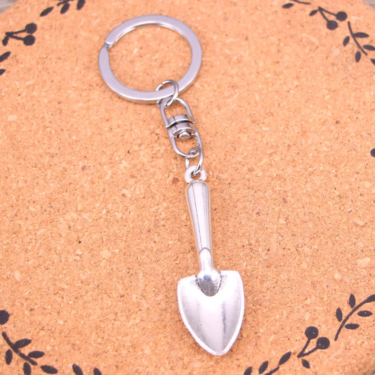 Fashion Shovel Spade Trowel Gardening Keychain Pendant Key Rings