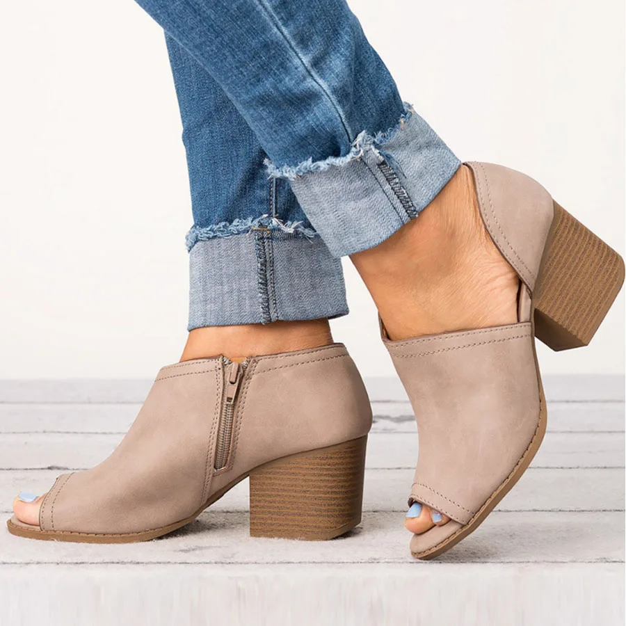 

VTOTA Plus Size 35-43 Women Sandals Mid Squred Heel Sandals High Zip Black 2018 Summer Sandals Women Shoes High Heel Sandals J57