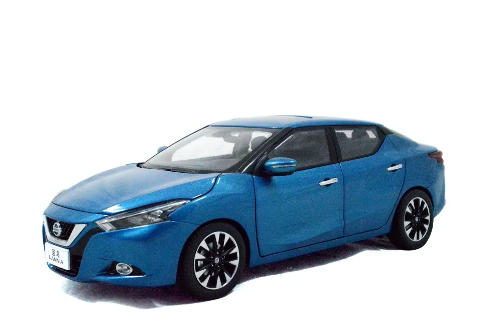 Модель Paudi 1/18 1:18 Масштаб Nissan lannia(Максима) Синий литой модельный автомобиль игрушка двери автомобиля открыть