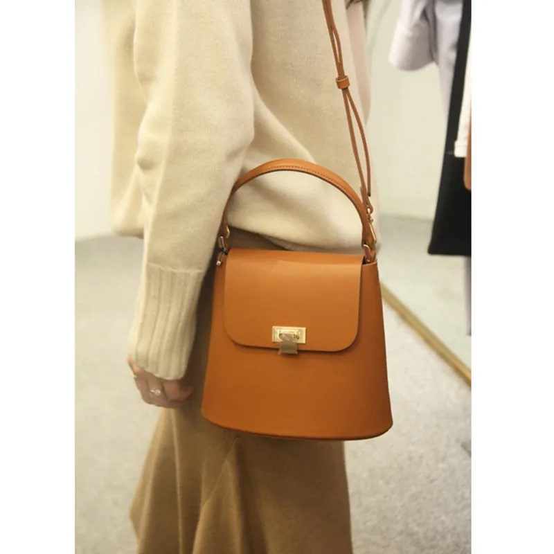 

High-quality PU leather women's simple fashion wild flip shoulder bag handbag Messenger bag bucket bag