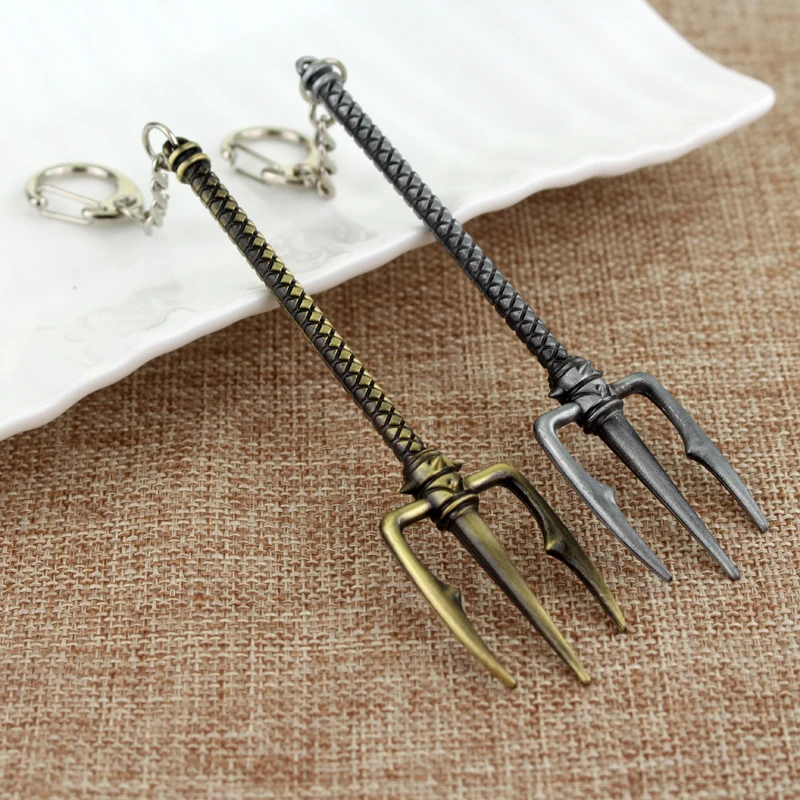 

League of Legend Key Chain Lol Gladiator Triangle Fork Weapon Keychain League of Legends Key Chains Chaveiro
