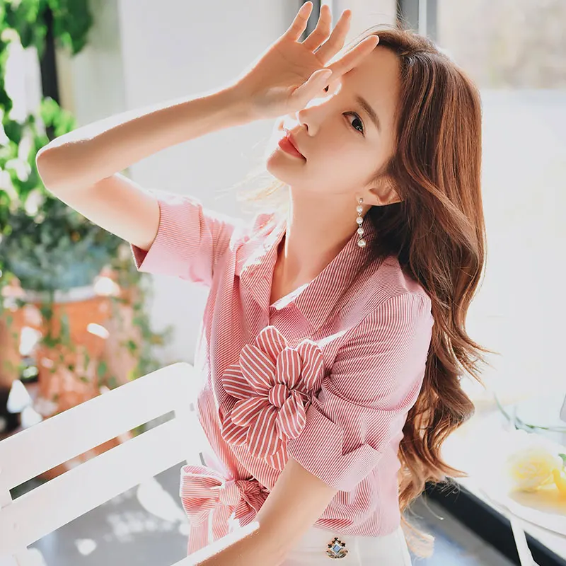 

Dabuwawa Summer Pink Bow Striped Blouse For Girls Women 2019 New Half Sleeve Flower Sweet Shirts Chic Crop Top DN1BST023