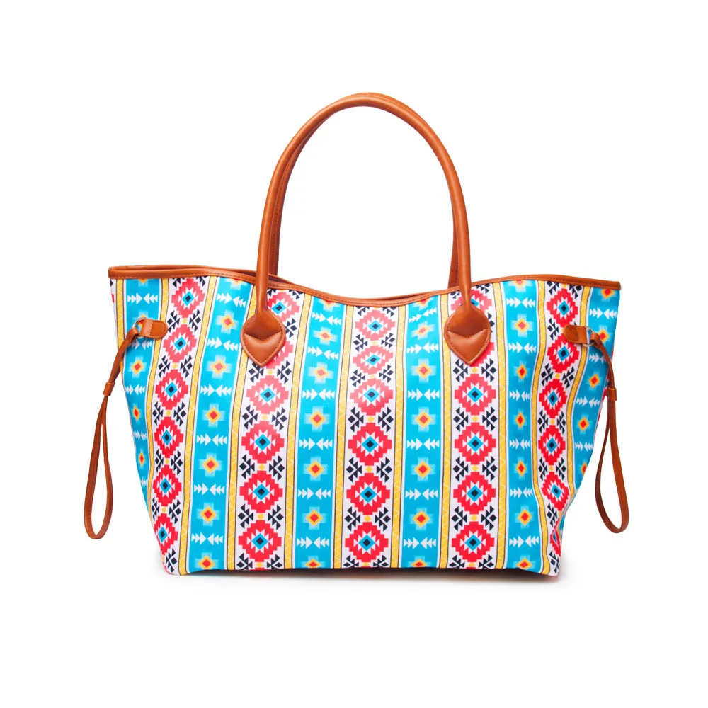 1044-lattice tote  (1)