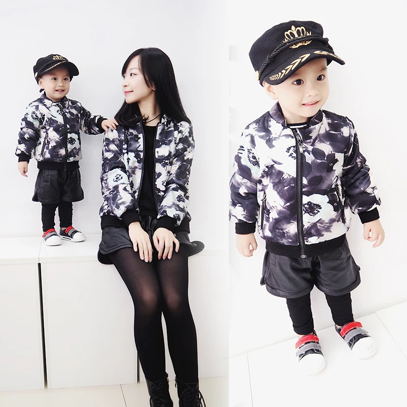 Fashion autumn family 2016 family set autumn and winter plus velvet thickening long sleeve outerwear clothes