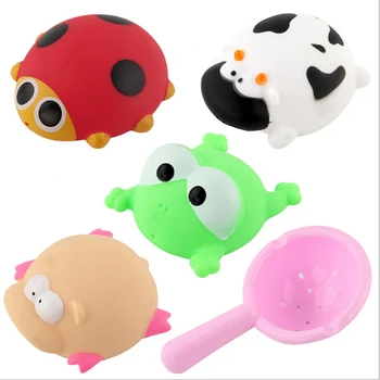 

4-5pcs Lovely Mixed Animals Water Toys Colorful Soft Rubber Float Water Spraying Toy Bathroom Bathing Tools Fish Toy CX974508