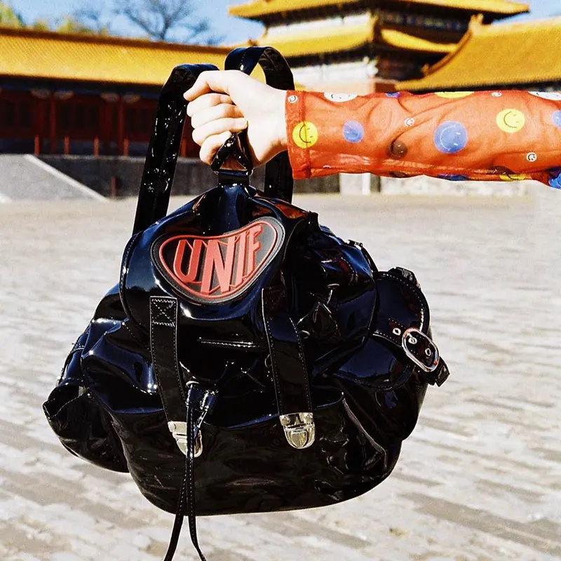 

Preppy Style Personality PU Hip Hop Rock Backpack Girls Harajuku Street Design Unif Black Solid Bags Unisex Button Backpacks