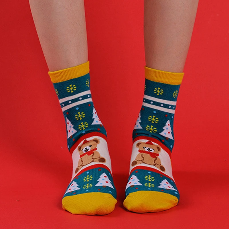Новинка года; милые зимние женские носки; теплые рождественские Мягкие хлопковые носки с милым рисунком Санта-Клауса и оленя; новогодние короткие красные носки