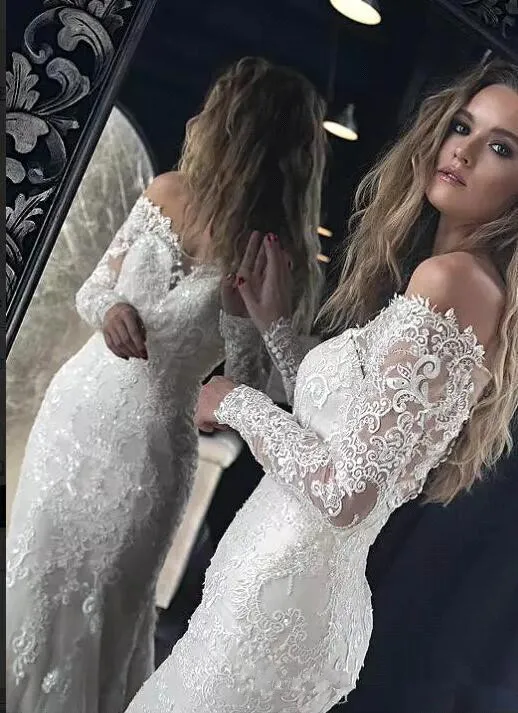 off-the-shoulder-lace-mermaid-wedding-dresses (1)