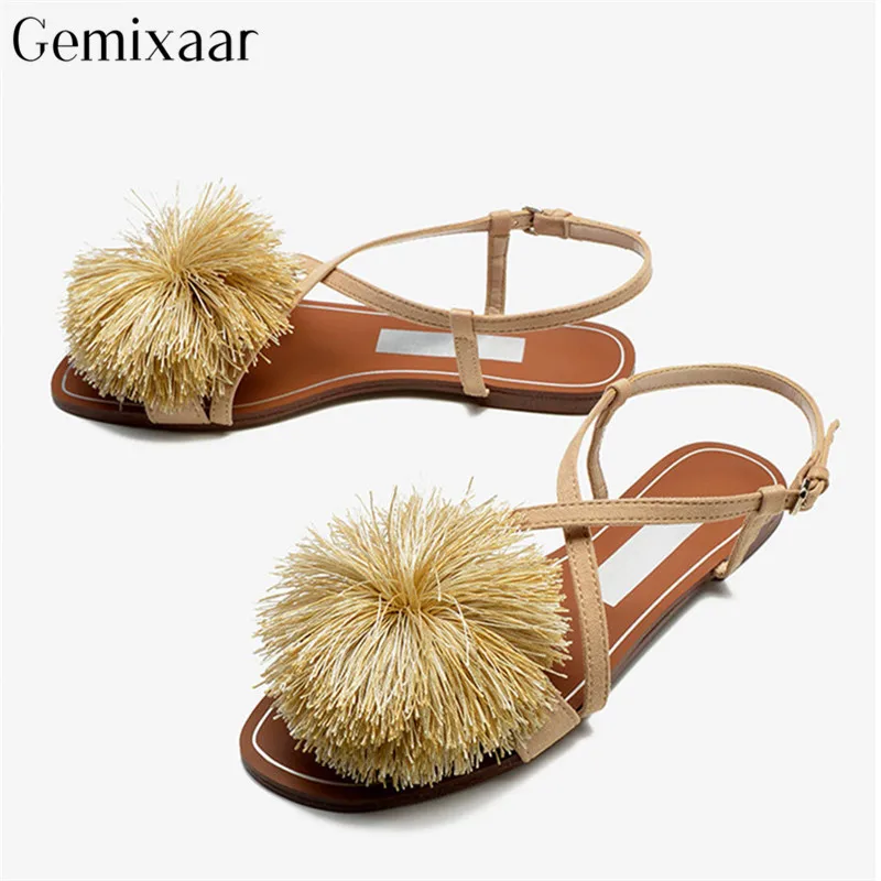 

Chic Pompoms Narrow Cross Ankle Buckle Plat Shoes Round Toe Plat Heel Sandalias Mujer Shopping Leisure Bohemian Style Sandals