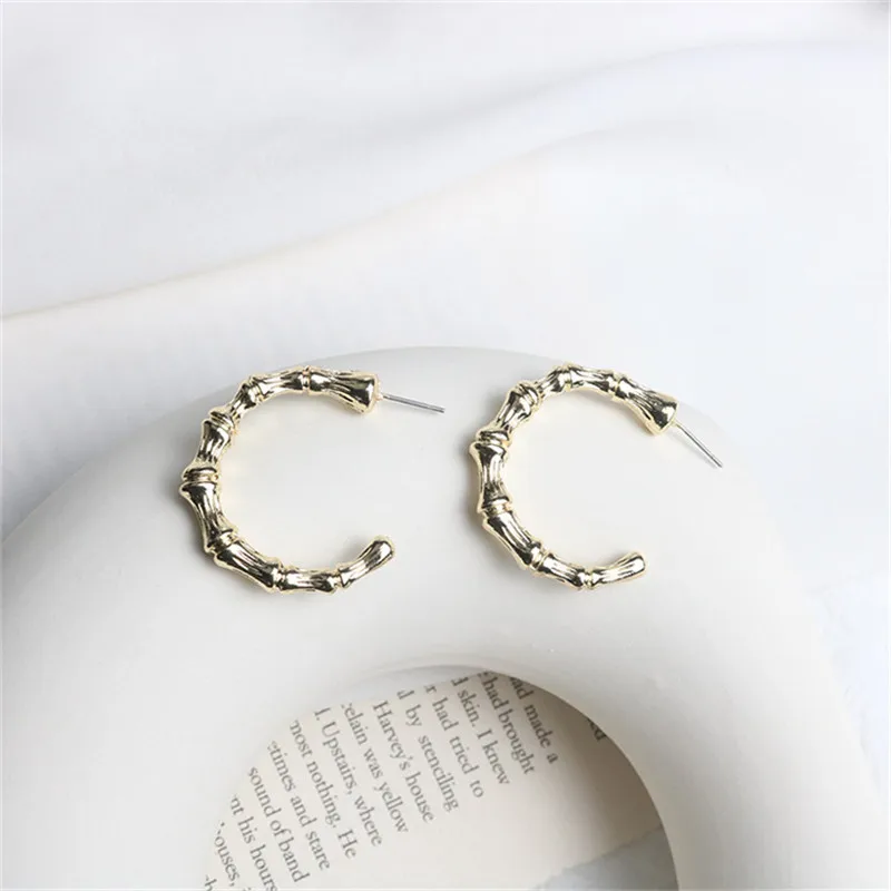 

Europe America Hyperbolic Vintage INS Bamboo Letter C Round Circle Simple Hoop Earrings Fashion Jewelry-LAF