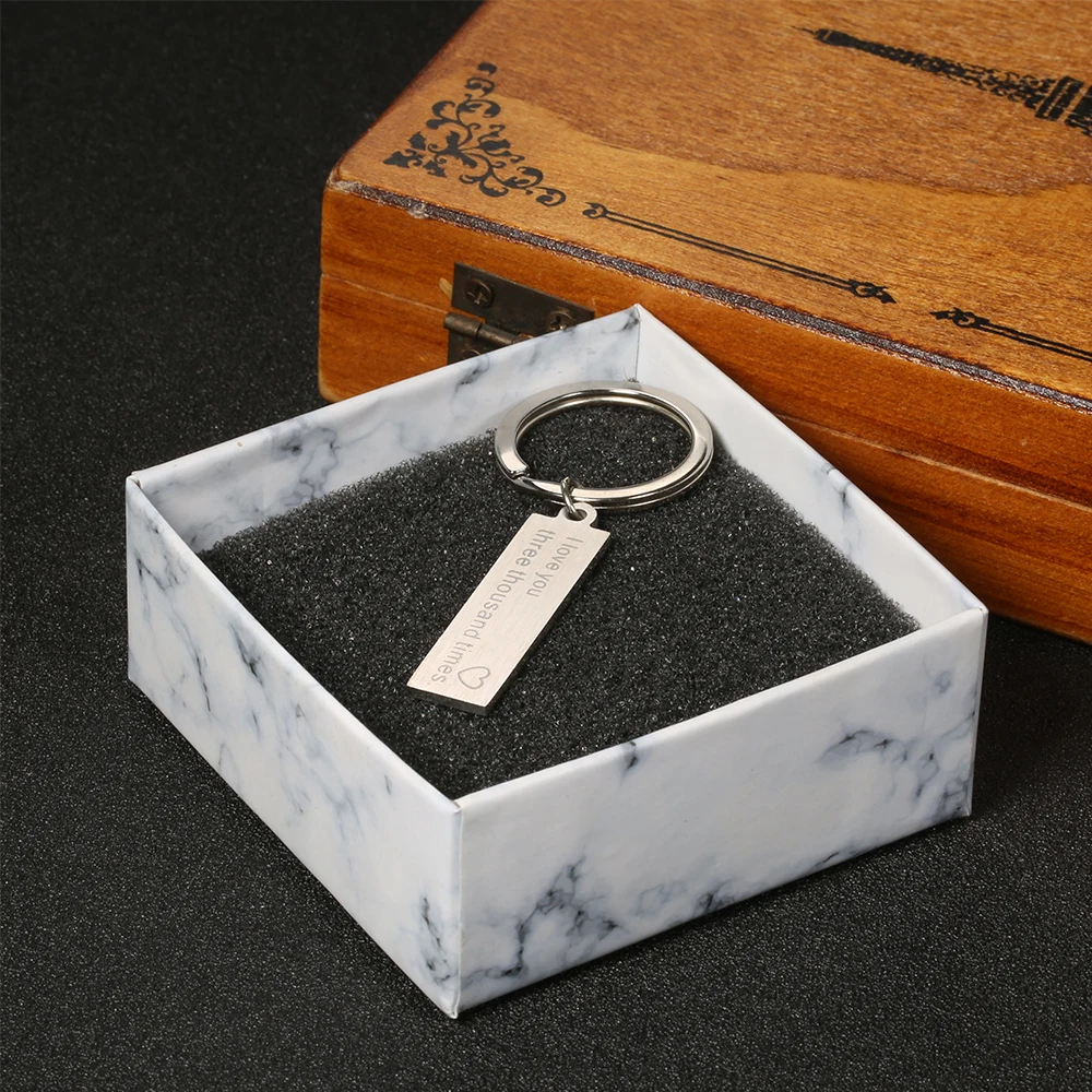 

Custom Fashion Keyring Gifts Engraved Letter Simple Keychain Couples Key Rings Boyfriend Girlfriend Jewelry Key Chain