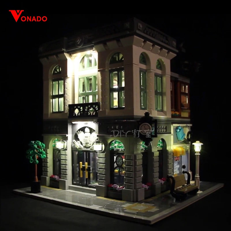 Набор со светодиодной подсветкой для конструктора Lego 10251 уличный Конструктор из