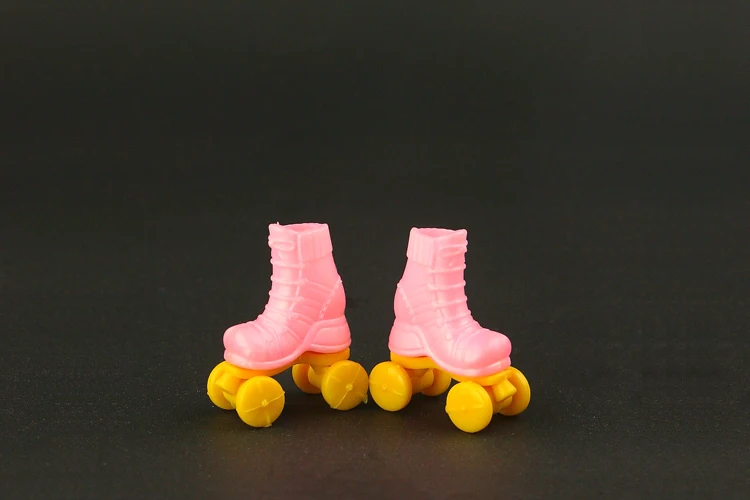 Doll Shoes 5 pair / lot Pink Roller Skates For barbie doll Fashion Short boots