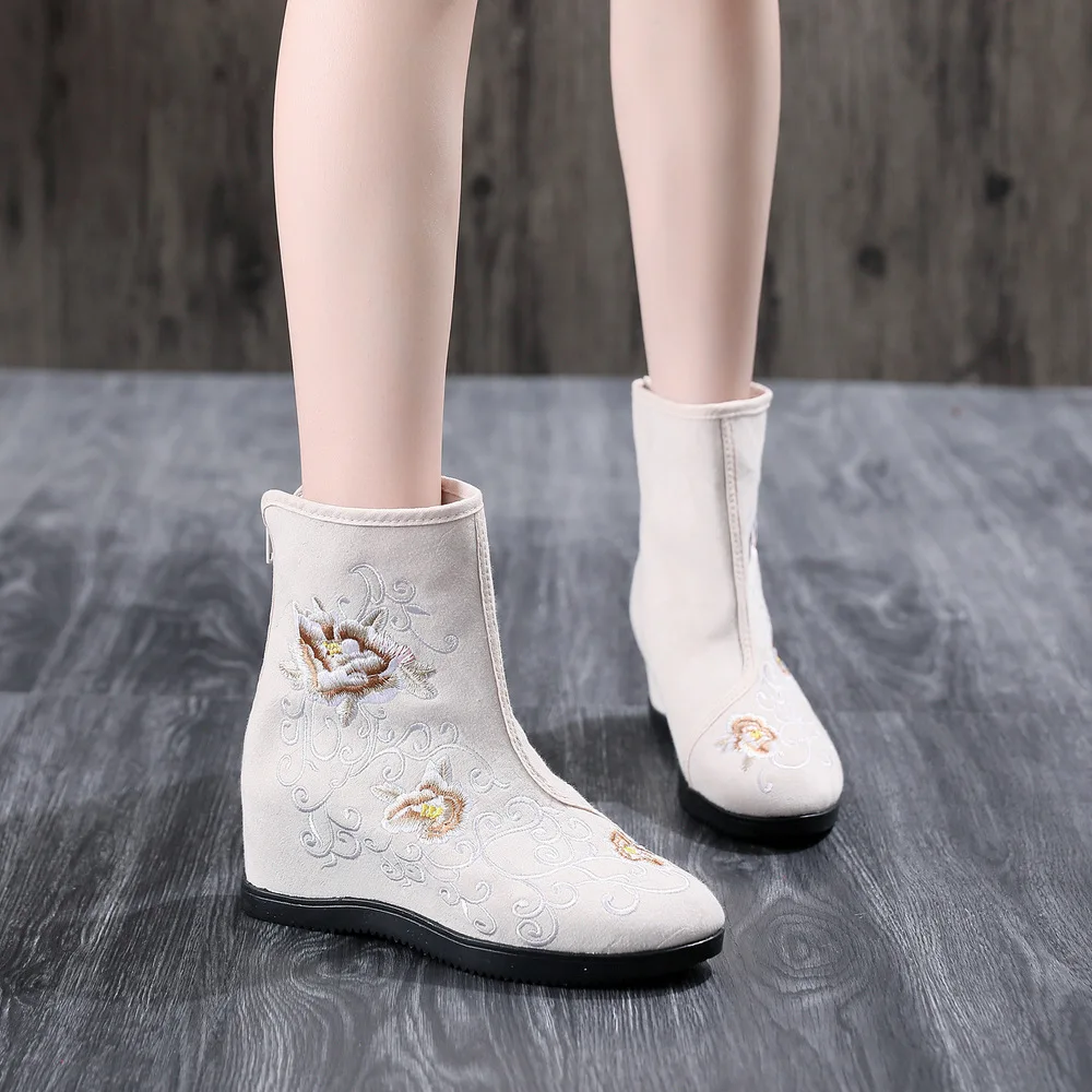 

SexeMara Chinese Embroidery Shoes Women Ankle Boots Embroidered Beijing Cloth Shoes Ladies Traditional Hanfu Shoes Increased