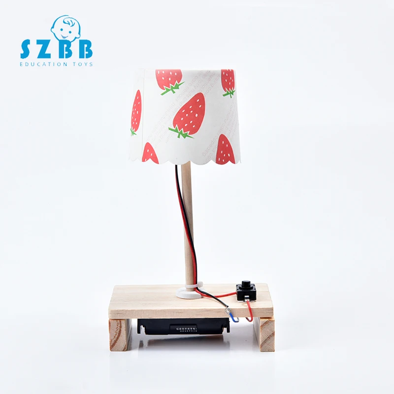 

SZ STEAM Model Toy Diy Strawberry Table Lamp Developing Intelligent STEM Electric Toy Science Birthday Gift SZ3242