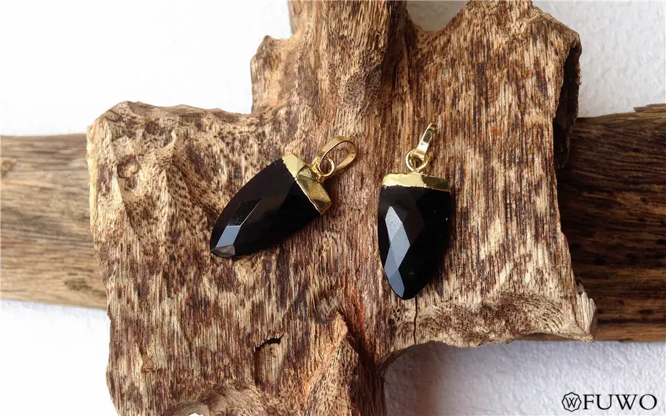 Natural Black Agate Horn Pendant 10