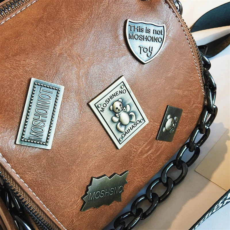 Modo Del In Borse Nero Dell'annata Piazza Metallo Appliques Sacchetto Spalla colore brown Borsa Lampo Solido Lettera Crossbody Di Catene Il Distintivo Delle Rosa borgogna Donne Cinghia Della Chiusura xTwCdq5