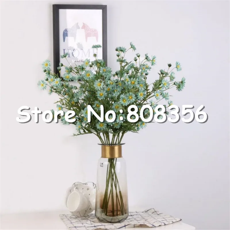 810