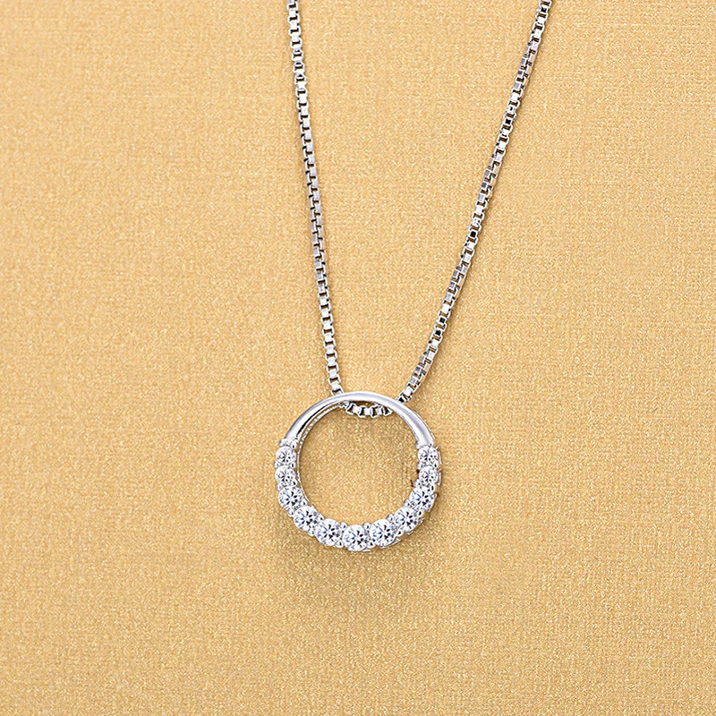 4367733213_687529415