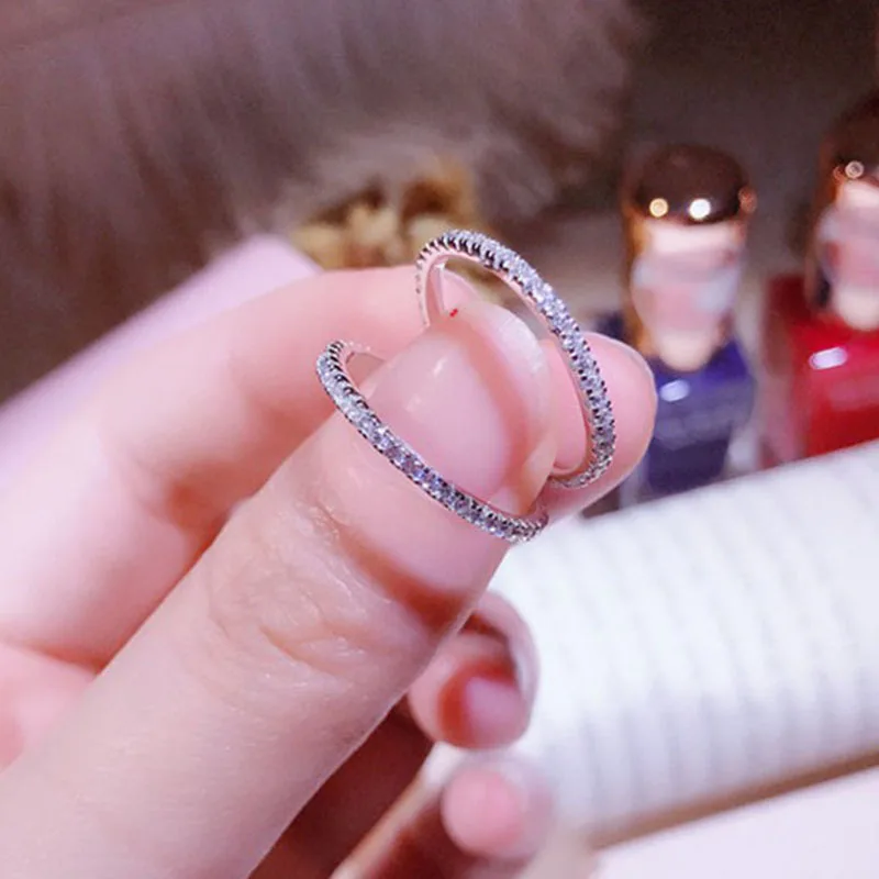 OMENG-Simple-and-stylish-s925-sterling-silver-single-row-diamond-ring-micro-studded-drill-temperament-sweet (1)