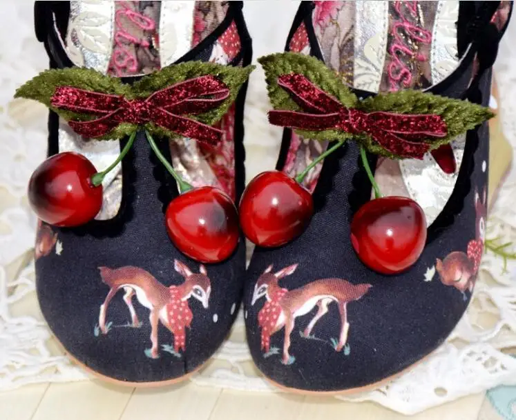 Милые кожаные туфли с пряжкой на ремешке с принтом оленя для девочек; необычные туфли на каблуке с маленьким оленем; туфли на высоком каблуке с двойной вишней; обувь на каблуке с оленем
