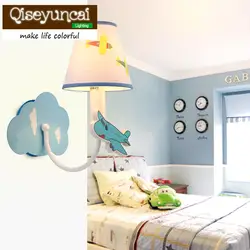 Qiseyuncai детская комната мультфильма Самолеты настенный светильник мальчик спальня теплые энергосбережения бра Детские прикроватные