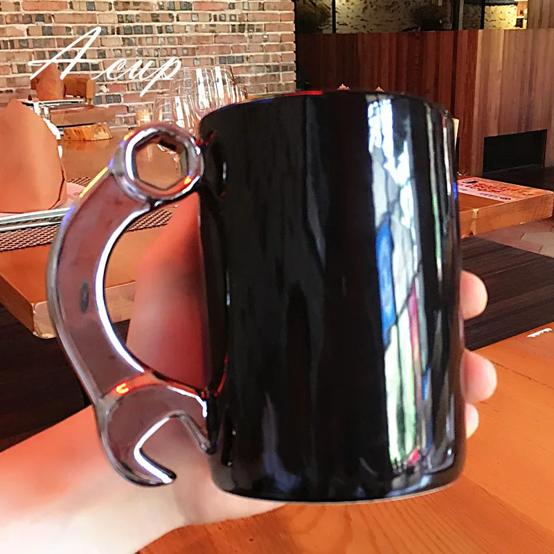 

2017 New Arrival Japan wrench shaping personality Creative ceramic cup office tea coffee Mug cup