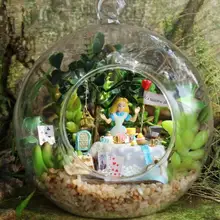 DIY деревянный Миниатюрный Кукольный 3D комплект и Стекло Пылезащитный чехол и голосового управления swich свет с английскому языку Кукольный дом