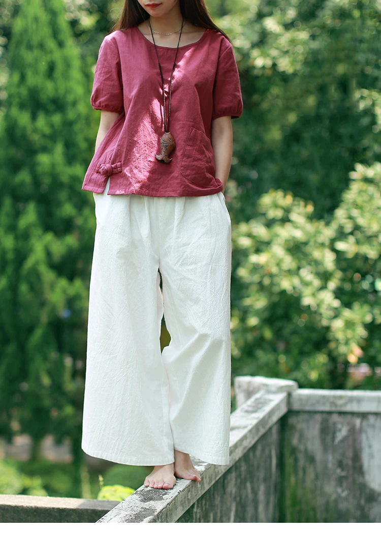 white capri pants (1)