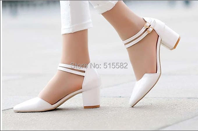 Zapatillas blancas tacon bajo Outlet
