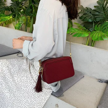 

New Snake Skin Small Square Bag Simple Tassel Handbag Tide Korean Version Of the Shoulder Messenger Bag