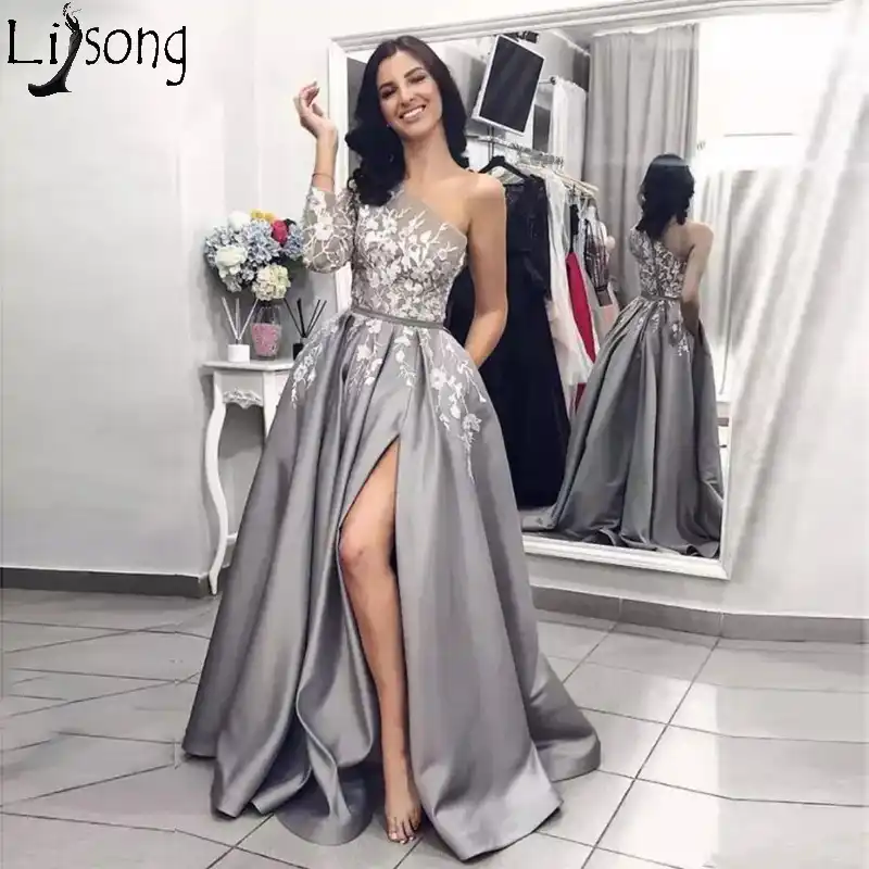 2019 Prom Ball Gown Dresses Long Gray Red Evening Dress Long Sleeve O neck Tulle Dress Lace Flower Women Girl Formal Party Dress Bridal Gown