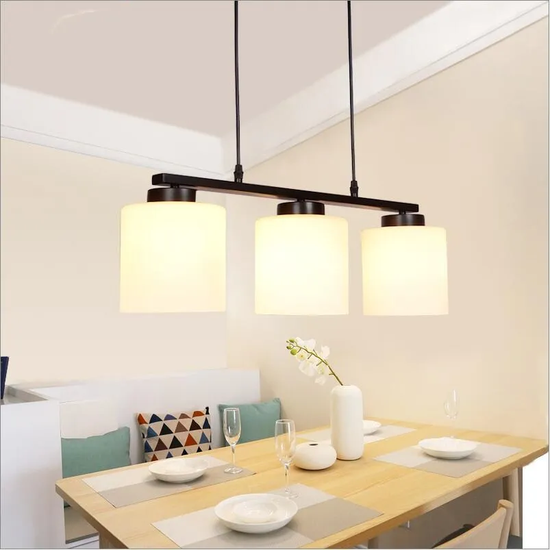 3 светильника на кухне. 3 светильника на кухне. Навесные люстры для кухни над столом. Подвесные светильники над кухонным столом. Светильник над столом на кухне.