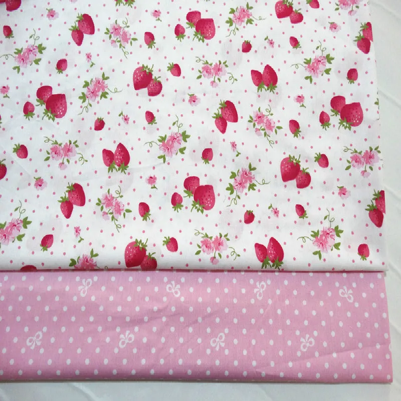 

Strawberry Floral Printed Cotton Twill Cloth Baby Quilting Fabric by half meter for DIY sewing patchwork fabric sheet