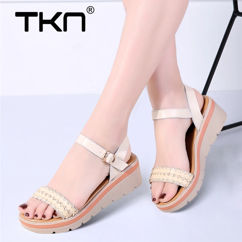 

2019 Women sandals summer shoes soft leather wedge sandals Platform sandals ladies sneakers ankle strap flat sandals woman 8116