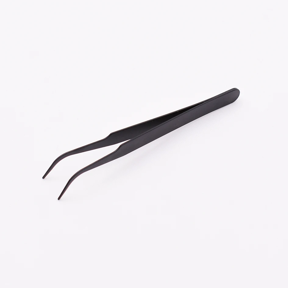 Tweezers