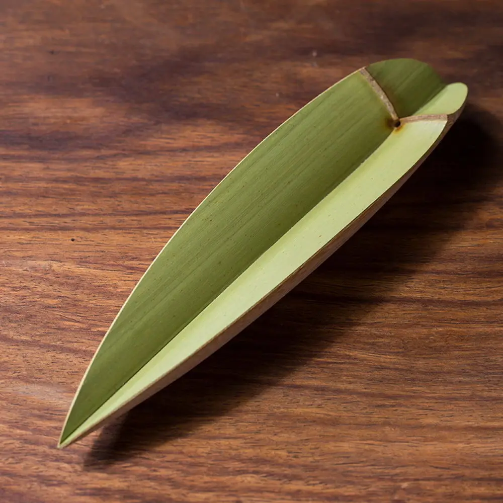 

Handmade Natural Green Bamboo Gongfu Tea Scoop Leaves Presentation Vessel
